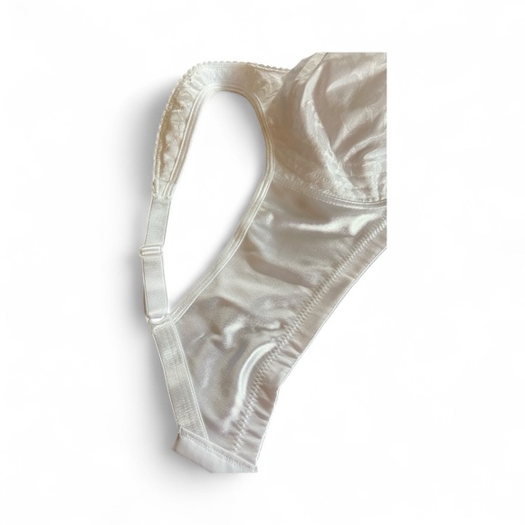 Playtex White Floral Bra - Picture 5 of 7